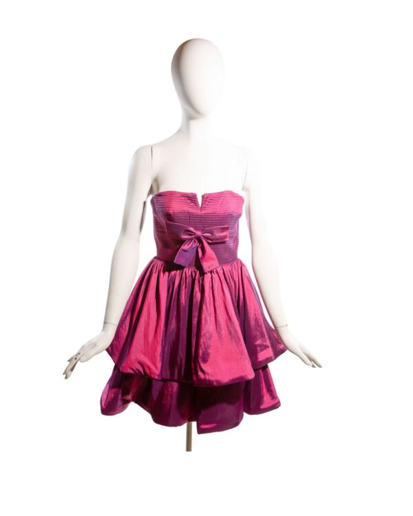 Strapless pink dress on mannequin