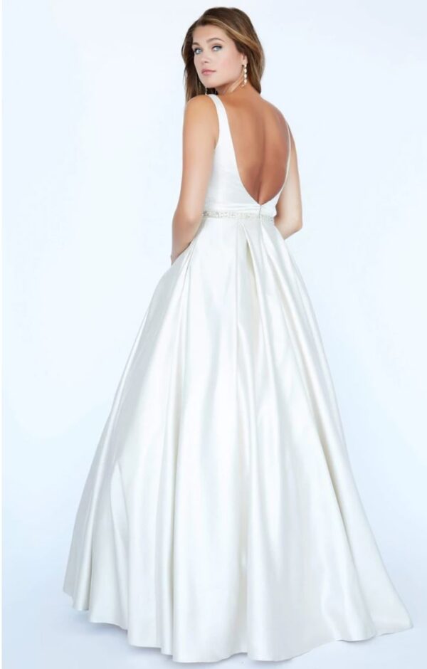 back of white dress
